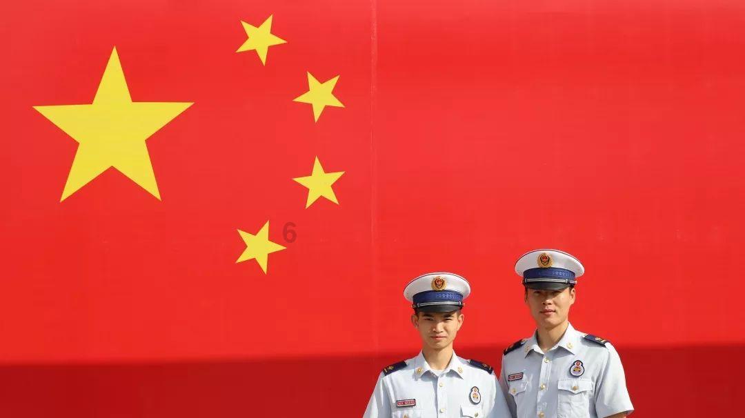 我省小将杨婧茹为中国队夺得首金